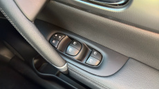 Nissan Qashqai 1.3 DiG-T Tekna 5dr Petrol Hatchback